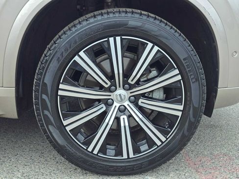 Used 2023 Volvo XC90 B6 Plus w/ Protection Package AWD/4WD image 10