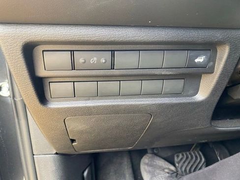 Used 2024 Mitsubishi Outlander SE FWD image 24