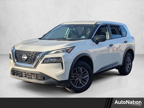 Used 2023 Nissan Rogue S image 1