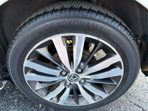 Used 2016 Honda Fit EX image 40
