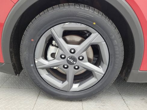 Used 2025 Kia K4 FWD image 31