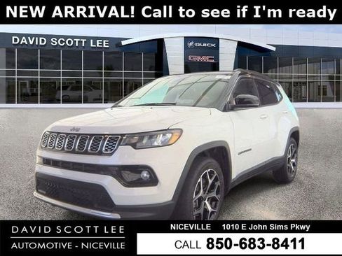 Used 2025 Jeep Compass Limited AWD/4WD image 1
