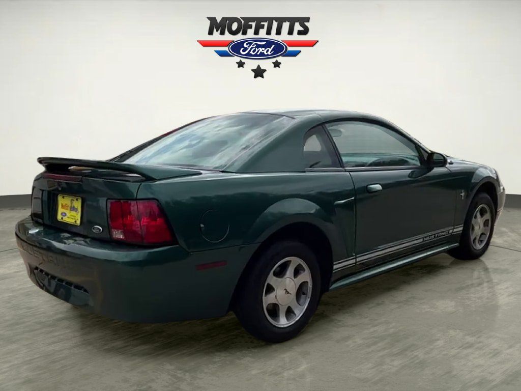 Used 2000 Ford Mustang Coupe RWD image 5