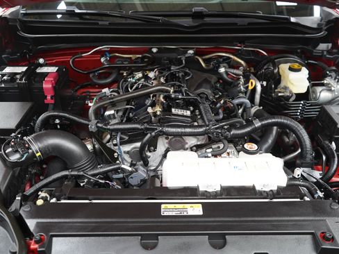 Used 2025 Toyota Tacoma 4x4 Double Cab image 29