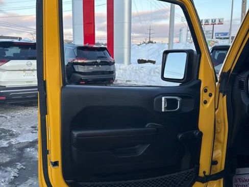 Used 2019 Jeep Wrangler Unlimited Sport image 9