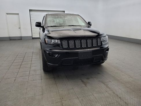 Used 2022 Jeep Grand Cherokee Laredo X AWD/4WD image 14