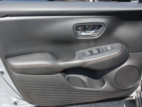 Certified 2024 Honda HR-V Sport image 8