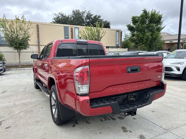Used 2016 Toyota Tacoma Limited w/ Towing Package RWD image 5