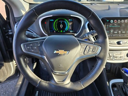 Used 2017 Chevrolet Volt LT w/ Comfort Package image 24