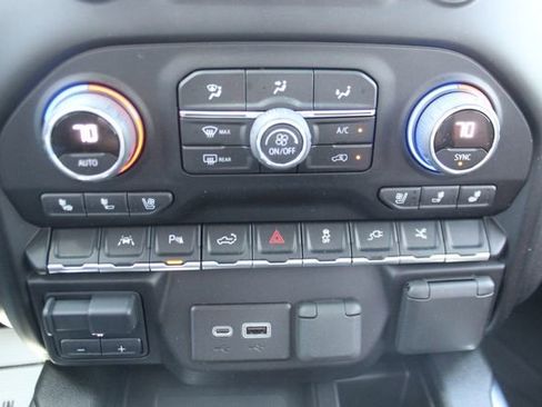 Used 2022 Chevrolet Silverado 1500 High Country w/ Safety Package II image 25