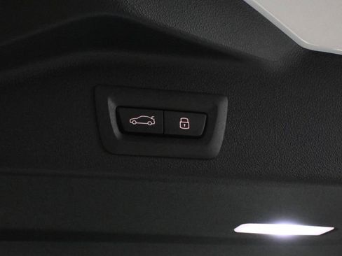 Used 2026 BMW X5 xDrive40i w/ Premium Package image 38