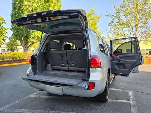 Used 2009 Lexus LX 570 4WD image 28