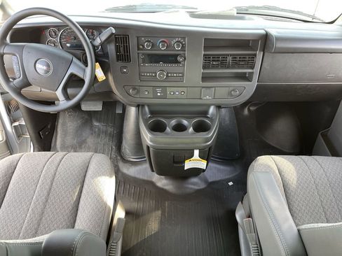 New 2025 GMC Savana 2500 Extended w/ Driver Convenience Package image 20
