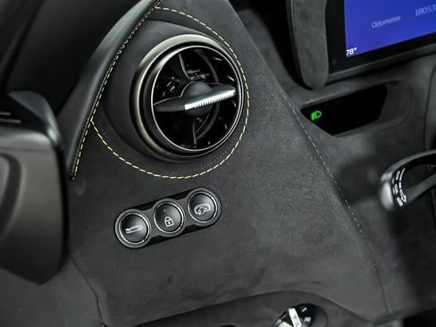 Used 2022 McLaren 720S Luxury RWD image 29
