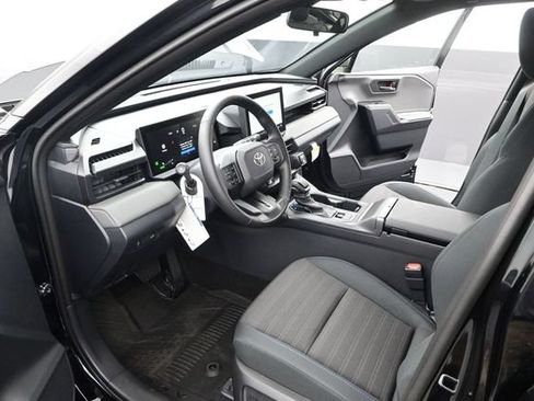 New 2026 Toyota RAV4 SE w/ Convenience Package AWD/4WD image 4