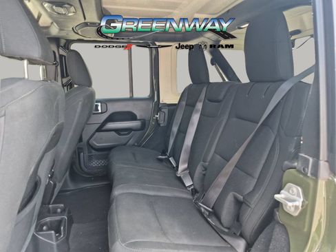 Used 2021 Jeep Wrangler Unlimited Sahara AWD/4WD image 17