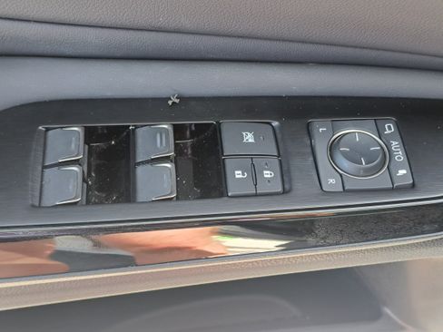 Used 2023 Lexus ES 350 F Sport w/ Accessory Package (Z1) FWD image 21