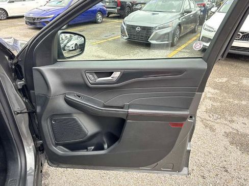 Used 2025 Ford Escape ST-Line FWD image 15