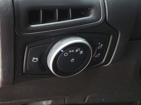 Used 2016 Ford Focus SE FWD image 19