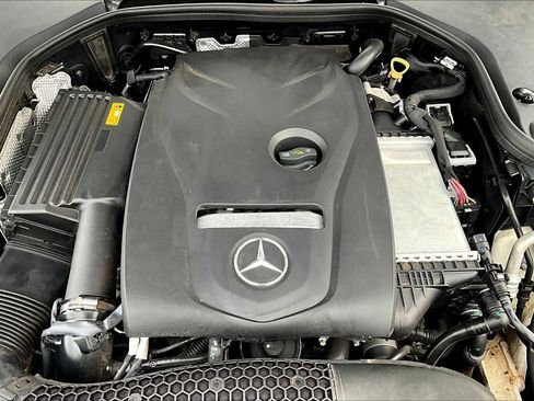 Used 2019 Mercedes-Benz E 300 image 32