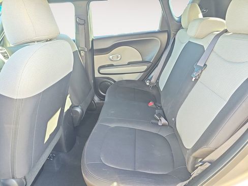 Used 2017 Kia Soul image 13