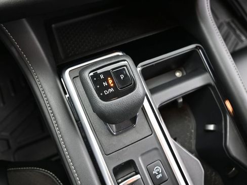 Used 2022 Nissan Pathfinder SL w/ SL Premium Package image 21