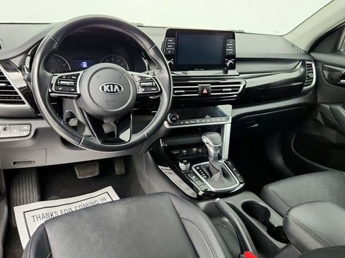 Used 2021 Kia Seltos EX image 12