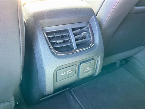 Used 2020 Chevrolet Blazer RS w/ LPO, Sport Package image 10