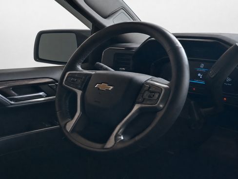 Used 2023 Chevrolet Silverado 1500 LT AWD/4WD image 14