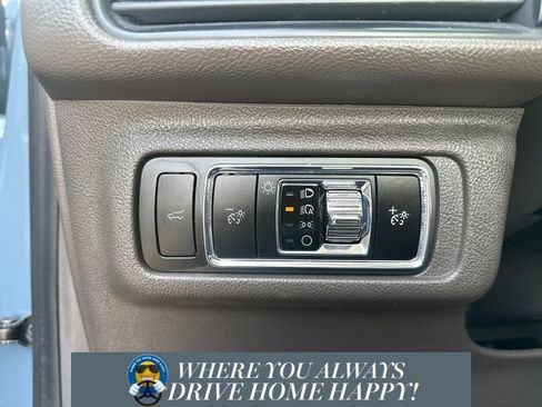 Certified 2024 Lincoln Corsair Premiere image 16