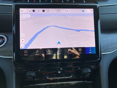 New 2025 Jeep Grand Cherokee Limited image 11