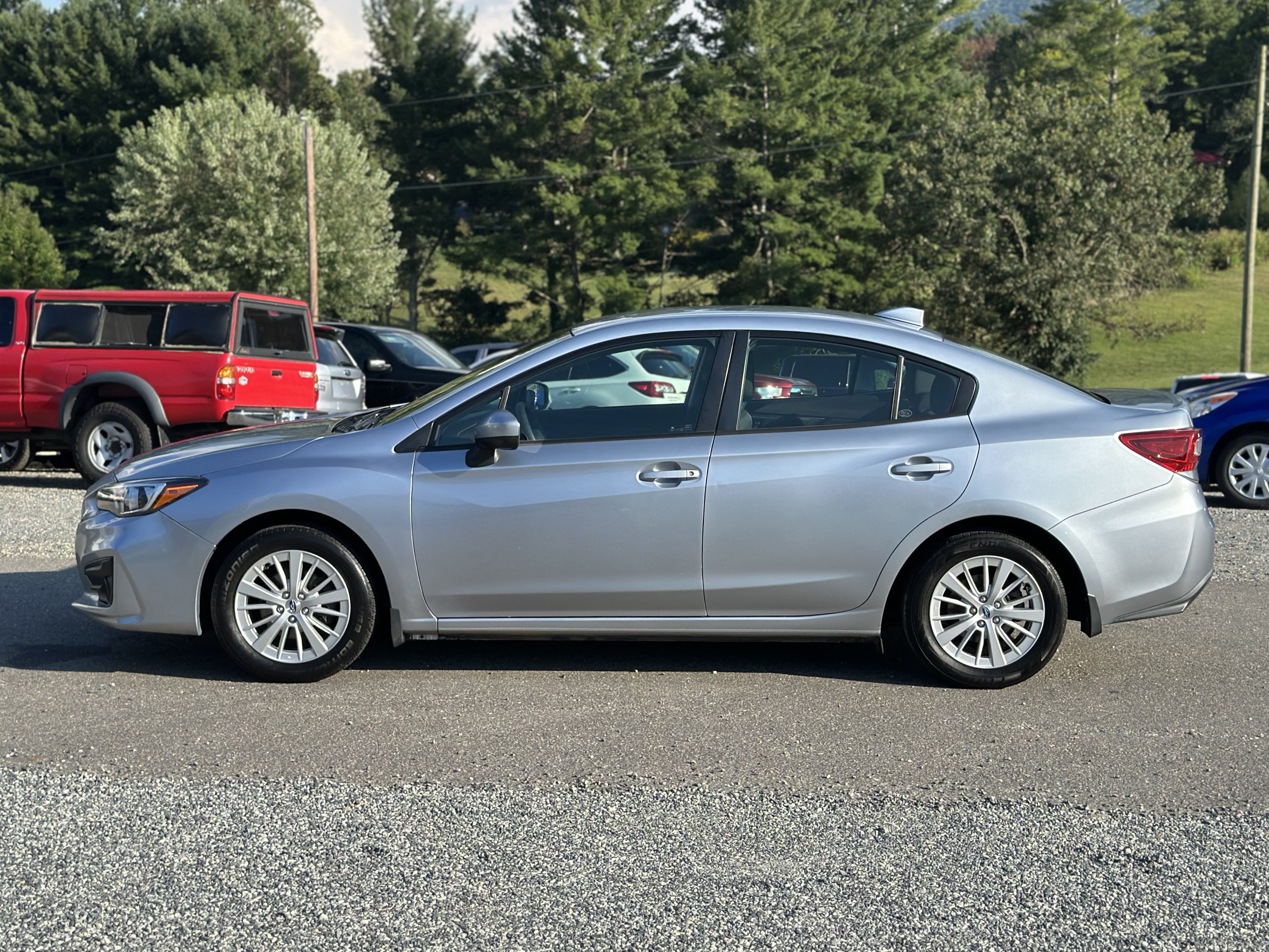 Used 2017 Subaru Impreza 2.0i Premium AWD/4WD image 6