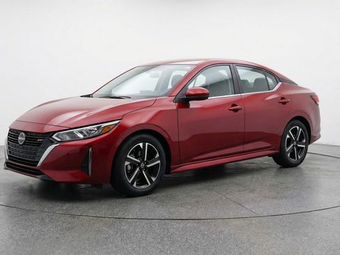 Used 2025 Nissan Sentra SV image 3