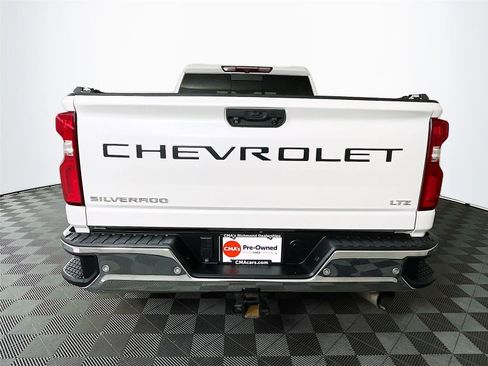 Used 2021 Chevrolet Silverado 2500 LTZ w/ LTZ Plus Package image 7