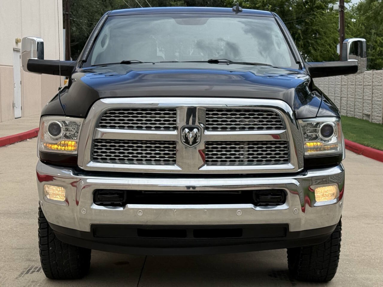 Used 2017 RAM 2500 Laramie AWD/4WD image 6