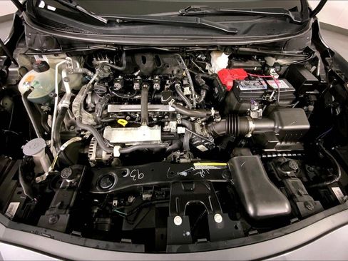 Used 2025 Nissan Versa SV FWD image 10