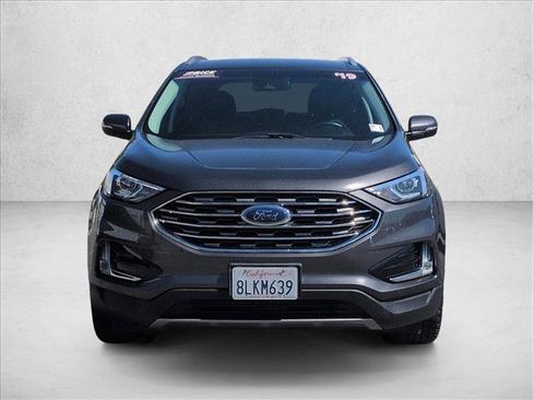 Used 2019 Ford Edge SEL image 2