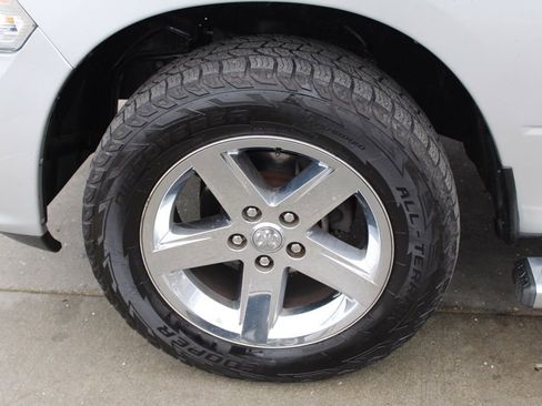 Used 2018 RAM 1500 Express w/ Express Value Package image 12