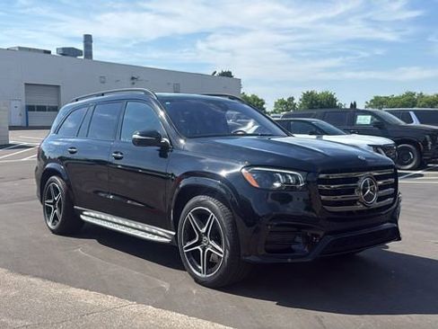 Certified 2024 Mercedes-Benz GLS 450 4MATIC image 2