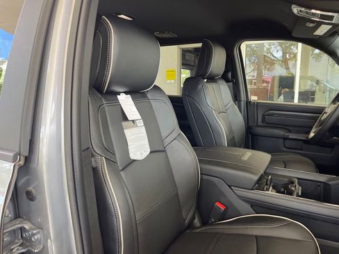 New 2024 RAM 2500 Limited image 25