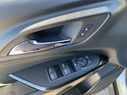 Used 2024 Chevrolet Trax LT w/ Driver Confidence Package image 12