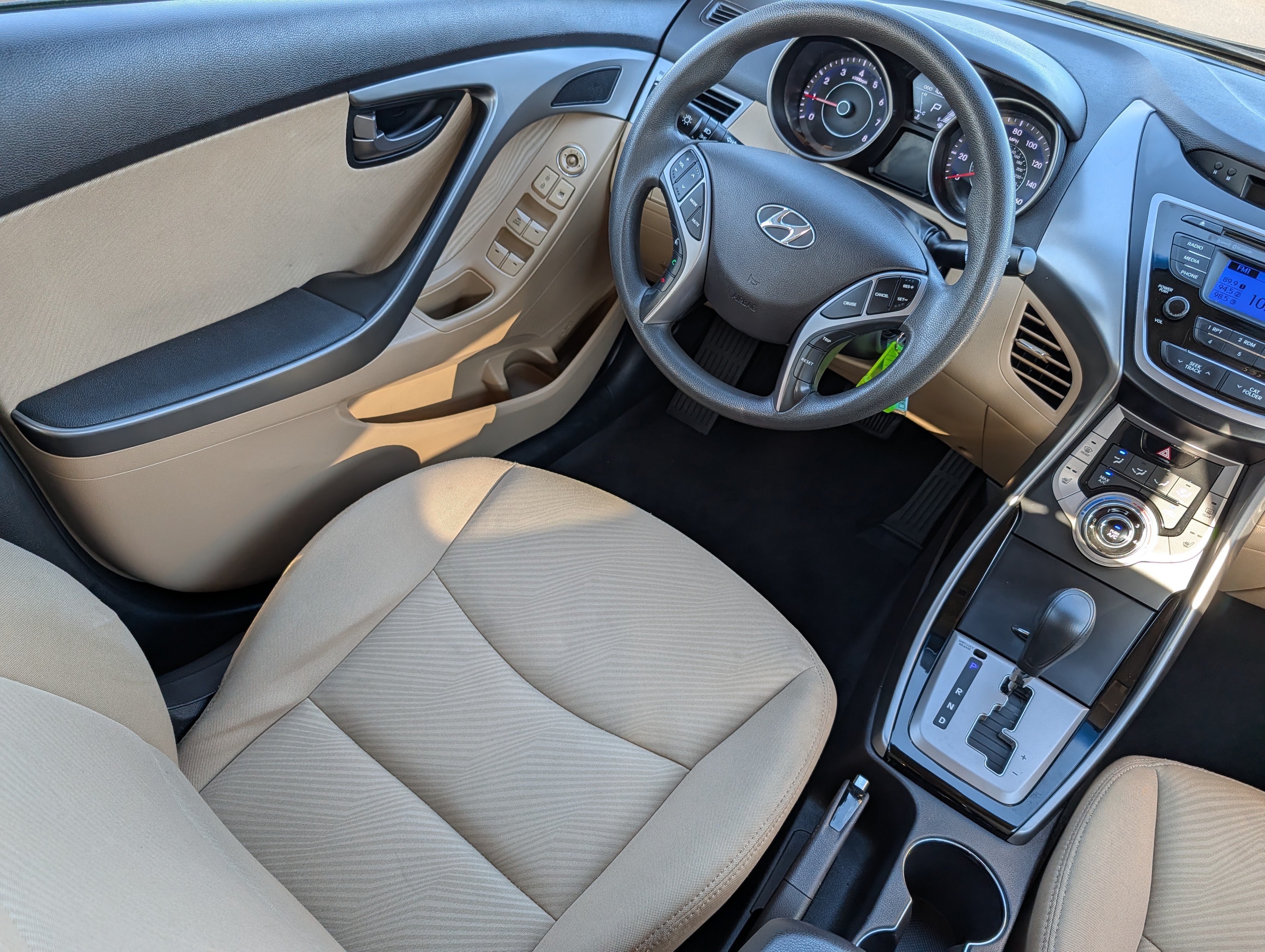 Used 2013 Hyundai Elantra GLS w/ Preferred Pkg FWD image 9