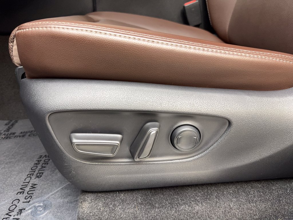 Used 2025 Toyota Land Cruiser w/ Premium Package AWD/4WD image 32