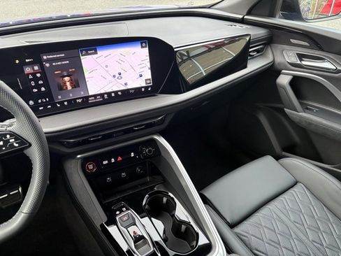 New 2025 Audi SQ5 Premium Plus image 34