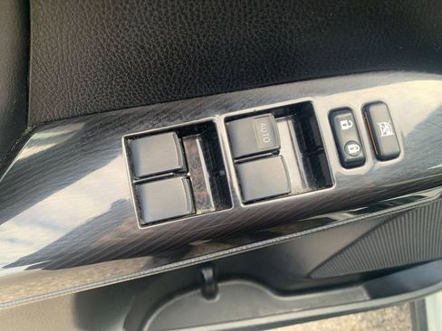 Used 2017 Toyota RAV4 SE w/ Power Extra Value Package AWD/4WD image 13