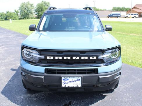 Used 2022 Ford Bronco Sport Outer Banks w/ Tech Package AWD/4WD image 2