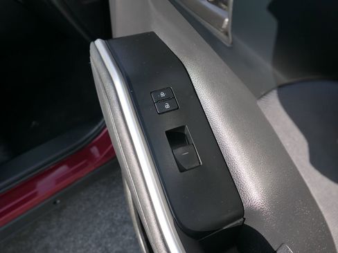 Used 2023 Toyota Highlander XSE image 25