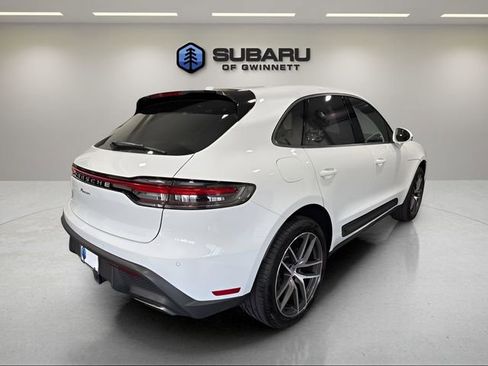 Used 2025 Porsche Macan AWD/4WD image 5