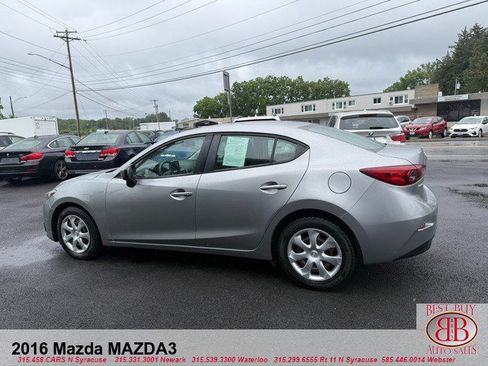 Used 2016 MAZDA MAZDA3 i Sport FWD image 6