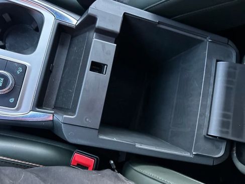 Used 2022 Ford Explorer Timberline image 18